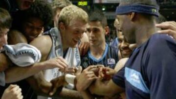 Los jugadores de Estudiantes celebran una victoria reciente.