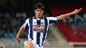 <b>RUMORES</B>. La gran temporada de Xabi Alonso en la Real Sociedad le ha colocado como una de las joyas del mercado para este verano.