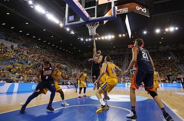 Gran Canaria-Valencia Basket en imágenes