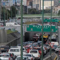 Doble Hoy No Circula, domingo 25 de febrero 2024: autos y placas que se quedan en casa en Cdmx y Edomex