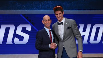 El Monbus Obradoiro ficha al ala-pívot croata Dragan Bender por una temporada. La nueva adquisición fue número 4 del draft de la NBA de 2016.