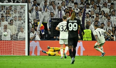 4-2. Asistencia al segundo palo de Jude Bellingham, cayéndose y con el exterior del pie derecho, para Joselu que anota a placer el cuarto tanto.