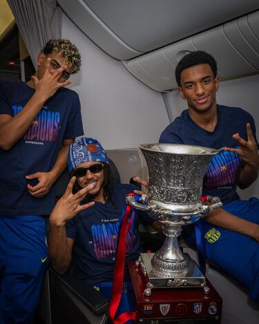 Lamine Yamal, Jules Kounde y Alejandro Balde.