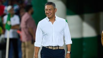 Ignacio Ambriz head coach of Santos during the 9th round match between Santos and Toluca as part of the Liga BBVA MX, Torneo Apertura 2024 at TSM Corona Stadium on September 22, 2024 in Torreon, Coahuila, Mexico.