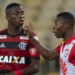 Vinicius cumple un año en el Flamengo y no habla del Madrid