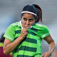 Kenti Robles: Sin Leonardo Cuéllar el Tri Femenil creció