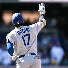 Dodgers resurgen en el Petco Park y evitan la barrida ante Padres