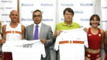 <b>FONDISTAS. </b>Yesenia Centeno, Chema, Isabel Checa y Tete de la Ossa, corredores de maratón y 10.000.