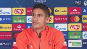 Varane no da pistas sobre su futuro