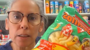 Le llegan los nuevos fritos a la dueña de la tienda y entra en cólera al descubrir los precios