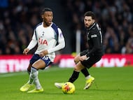 Soccer Football - Premier League - Tottenham Hotspur v Manchester City - Tottenham Hotspur Stadium, London, Britain - February 1, 2026 Tottenham Hotspur's Destiny Udogie in action with Manchester City's Rayan Cherki Action Images via Reuters/Peter Cziborra EDITORIAL USE ONLY. NO USE WITH UNAUTHORIZED AUDIO, VIDEO, DATA, FIXTURE LISTS, CLUB/LEAGUE LOGOS OR 'LIVE' SERVICES. ONLINE IN-MATCH USE LIMITED TO 120 IMAGES, NO VIDEO EMULATION. NO USE IN BETTING, GAMES OR SINGLE CLUB/LEAGUE/PLAYER PUBLICATIONS. PLEASE CONTACT YOUR ACCOUNT REPRESENTATIVE FOR FURTHER DETAILS..