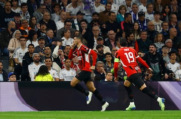 1-2. Álvaro Morata celebra el segundo tanto.