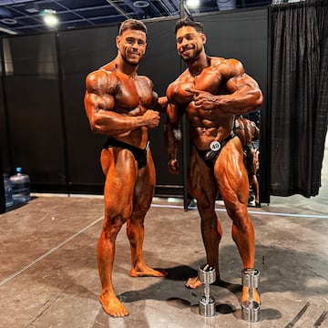 El joven culturista español nacido en Yecla, ciudad española perteneciente a la Región de Murcia, ha hecho historia en el mundo del culturismo tras acabar en el sexto puesto de la categoría Classic Physique en el Mr. Olympia 2024. Todo ello en su año de debut por lo que cobra aún más mérito.