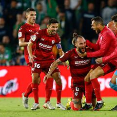 Aprobados y suspensos del Sevilla: salvadores Bono y Gudelj