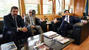 Lete aborda con Blanco y PP el borrador de la Ley del Deporte
