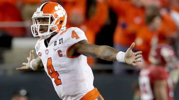 TAMPA, FL - JANUARY 09: Quarterback Deshaun Watson #4 of the Clemson Tigers celebrates after throwing a 2-yard game-winning touchdown pass during the fourth quarter against the Alabama Crimson Tide to win the 2017 College Football Playoff National Championship Game 35-31 at Raymond James Stadium on January 9, 2017 in Tampa, Florida.   Streeter Lecka/Getty Images/AFP
 == FOR NEWSPAPERS, INTERNET, TELCOS &amp; TELEVISION USE ONLY ==