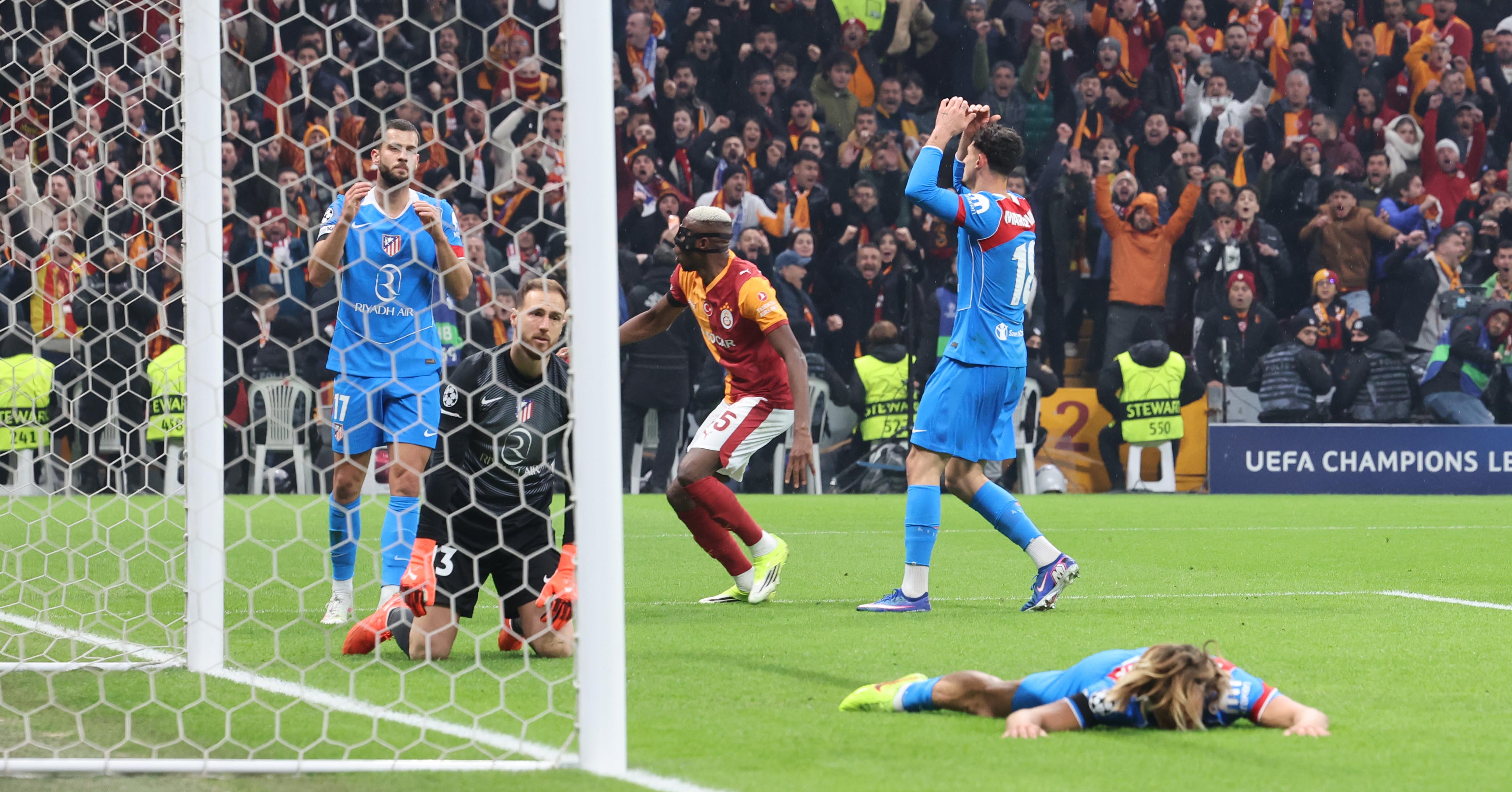 El infierno es jugar fuera