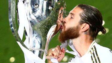 'A dioses' con lágrimas