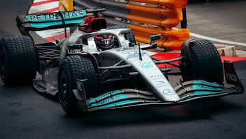 Russell pilota el Mercedes durante el GP de Mónaco.