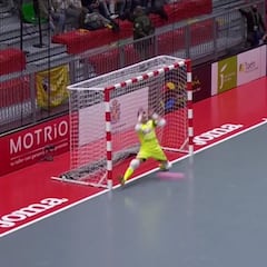 El penalti de la discordia que hizo campeón al Barça y por el que El Pozo habla de "robo"