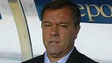 <b>SEVILLA.</B> El técnico del Atlético está satisfecho con la imagen mostrada por su equipo en Sevilla, pese a la derrota.