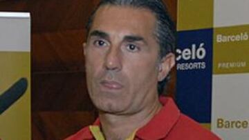 El seleccionador nacional español, Sergio Scariolo, compareció hoy ante los medios de comunicación en la rueda de prensa previa al Torneo Internacional Marca ciudad de Sevilla que mañana comienza en tierras hispalenses y aseguró, al respecto de la marcha de la preparación del equipo, que la "labor es llegar al máximo" de sus posibilidades en su "potencial, o cerca de ahí," al próximo Europeo de Polonia.