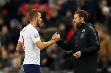 Harry Kane with manager Gareth Southgate.