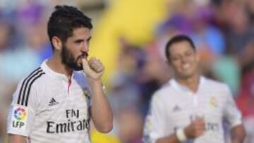Isco, con Chicharito.