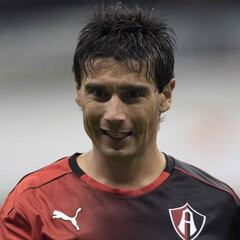 Matías Alustiza llega a Pumas para reforzar la delantera