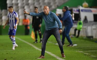 El Racing se limita a ganar