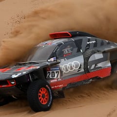 Audi gana el pulso: más potencia para Sainz en el Dakar