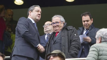 30/05/17 PARTIDO PRIMERA DIVISION
 OSASUNA - DEPORTIVO DE LA CORU&Ntilde;A
 PALCO 
 PRESIDENTE LUIS SABALZA
 TINO FERNANDEZ