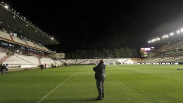 El Madrid vio aplazado su partido de Vallecas por un sabotaje eléctrico.