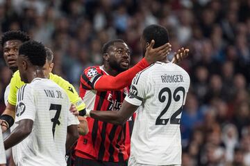 Durante el duelo de Champions ante el Milan, el defensor del Real Madrid, realizó esta acción sobre Youssouf Fofana, futbolista francés que juega como centrocampista en el A. C. Milan.