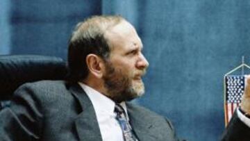 Autorizan la exhumación del cadáver de Bobby Fischer para probar una paternidad