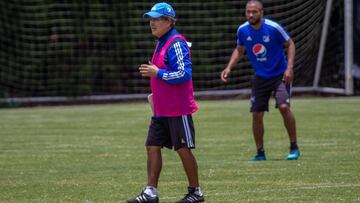 Jorge Luis Pinto no quiere que Santa Fe vaya a la segunda divisi&oacute;n