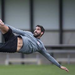 Raúl García: "¿Qué es jugar bien? Ganar los partidos"
