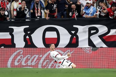 Del “Raúl, Raúl, Raúl de Tomás” a la guadaña de Vallecas