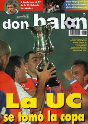 Universidad Católica ganó el Apertura de 1997; Colo Colo se quedó con el Clausura. Un año que fue una batalla entre ambos y no solo en el torneo, ya que fueron protagonistas también en la Copa Libertadores.