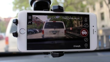 C車mo convertir el m車vil en una c芍mara inteligente para el coche