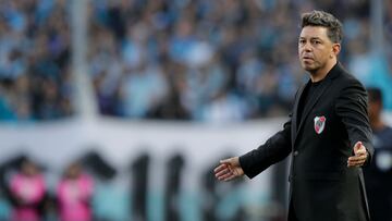 AMDEP8506. AVELLANEDA (ARGENTINA), 23/10/2022.- El entrenador de River Marcelo Gallardo reacciona hoy, en un partido de la primera división argentina entre Racing y River Plate en el estadio Presidente Perón en Avellaneda (Argentina). EFE/Demian Alday Estevez