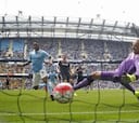 El City sigue líder con los goles de Sterling y Fernandinho