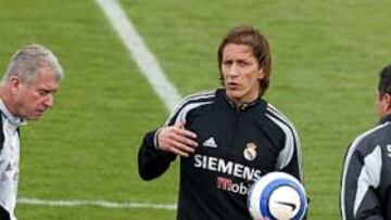 <B>RECUPERADOS. </B>Míchel cree que el equipo se ha sabido sobreponer a la marcha de Camacho.