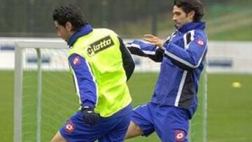 <b>MEDIAPUNTA. </b>Valerón vuelve para dirigir el ataque del Deportivo.