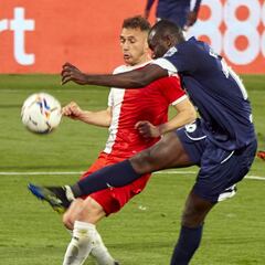 El Lugo se duerme y el Girona, con diez, le empata en el 90’