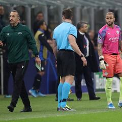 El City afronta los últimos 10' con ¡Kyle Walker! de portero