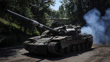 A Ukrainian tank drives not far from front line, amid Russia's attack on Ukraine, in the Donbas region, Ukraine July 17, 2022. REUTERS/Gleb Garanich