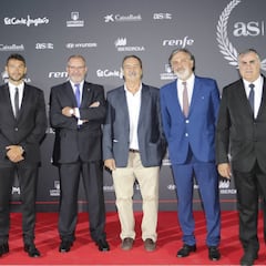 16 medallas, en piragua...