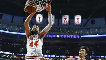 Nikola Mirotic, ante los Sixers.