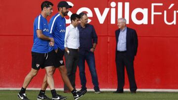 Machin y Caparrós quieren los fichajes cuanto antes.